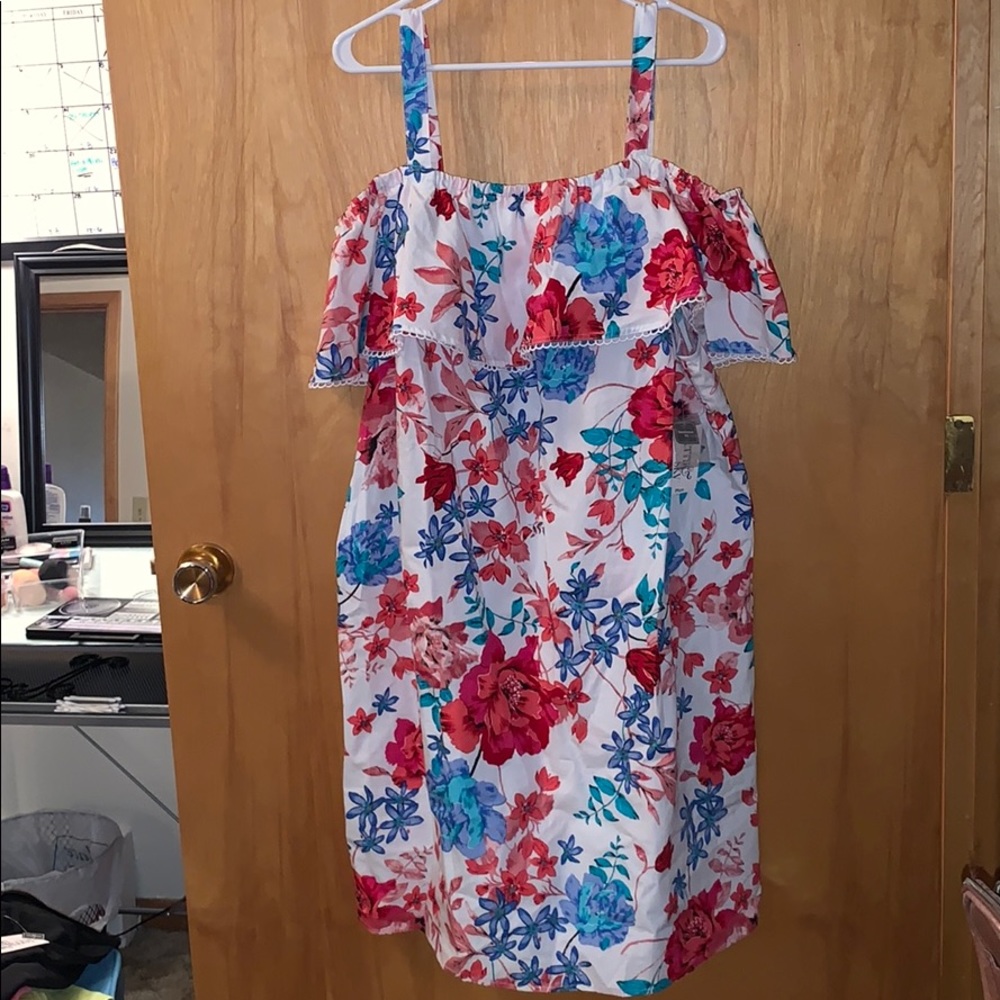 Floral dress great for the summer!